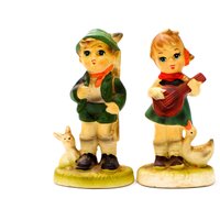 Vintage 2 Japan Bisque Keramik Figuren - Hummel Style Kinderzimmer-Blumentopf Babyzimmer Handgefertigt Handbemalt Sku 24-C-00010650 von DansandAdiHomeDecor