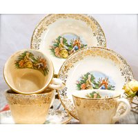 Vintage 3 Sets - Einzigartige Kleine Tassen- Und Untertassen-Sets Ostchina 22 Karat Gold Sku 32-C-00032613 von DansandAdiHomeDecor