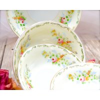 Vintage 4Tlg Kleine Schalen - Emico Japan Ej1 Floral Sprays Lattice Cream Ersatz Sku 26-D-00032605 von DansandAdiHomeDecor