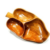Vintage Große 32 cm Lange Geteilte Servierschale Aus Blattholz - Mid Century Monkey Pod Holz Made in The Philippinen Sku 26-D-00007298 von DansandAdiHomeDecor