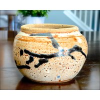 Vintage Signierte Handgefertigte Studio Keramik Von Marilyn R - "Bird Signature" Planter Pot Sku 25-D-00015514 von DansandAdiHomeDecor