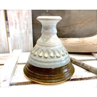 Vintage Signierte Studio Vase - Kleine Sku 35-C-00033864 von DansandAdiHomeDecor