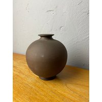 Hamelner Töpferei Delius Keramik Vase D 108 Braun von DasEmporium
