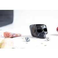 Kleiner Schwarzer Totenkopf Pflanzentopf - Gothic Home 3D Gedruckter Gruseliger Halloween Deko von DashOfCuriosity
