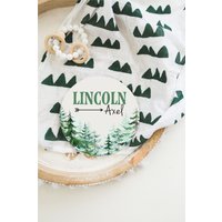 Wald Baby Namensschild Rund Aus Holz Personalisierte Name Neugeborene Ankündigung Benutzerdefinierte Rustikale Kinderzimmer Zeichen Dekor Wald Baby Namensschild Rund Aus Holz Personalisierte Name Neugeborene Ankündigung Benutzerdefinierte Rustikale Kinderzimmer Zeichen Dekor von DashingFoxCo