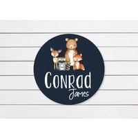 Woodland Baby Namensschild Runde Hölzerne Personalisierte Name Neugeborene Ankündigung Benutzerdefinierte Rustikale Tiere Kinderzimmer Zeichen Dekor Woodland Baby Namensschild Runde Hölzerne Personalisierte Name Neugeborene Ankündigung Benutzerdefinierte Rustikale Tiere Kinderzimmer Zeichen Dekor von DashingFoxCo