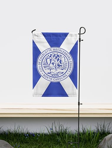 Charlotte, North Carolina USA Gartenflagge, doppelseitig, einzigartiger Designdruck, hergestellt in der EU (30 x 45 cm) von Dauksta