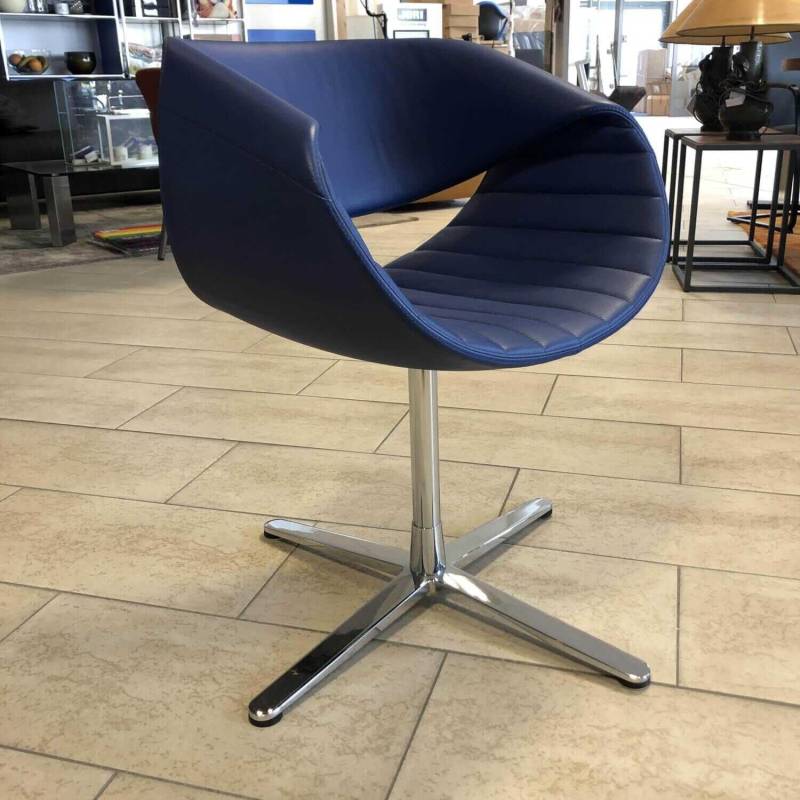 Stuhl Perillo Leder Dunkelblau Kreuzfuß Verchromt Stuhl Perillo Leder Dunkelblau Kreuzfuß Verchromt von Dauphin