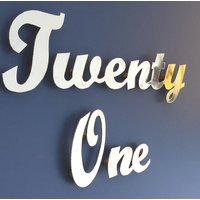 Messing Script Monoschrift Name Oder Nummer Handgeschriebener Text Mit Messingabstandhaltern 3 "/ 75 Mm Caps S von DavidMeddingsDeSign