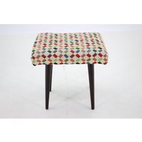 1960Er Jahre Restaurierter Buchenhocker, Tschechoslowakei von Davintdesign