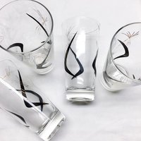 Vintage | Schwarz & Gold Bumerang Libbey Highball Glas 4Er Set Vintage | Schwarz & Gold Bumerang Libbey Highball Glas 4Er Set von DeMarsVintage