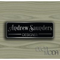 Personalisiertes Türschild Gebürstetes Silbernes Metallschild Personalisiertes Türschild Gebürstetes Silbernes Metallschild von DecaModa