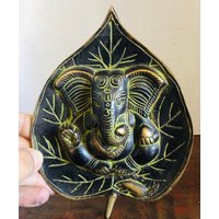 Ganapati Am Bodhiblatt/ Handarbeit/ Nepal von DechenCollection