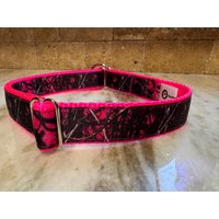 Camo Hundehalsband in Pink Und Schwarz von DeckerDawgDesigns