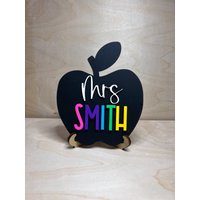Personalisiertes Desktop-Lehrer-Apple-Zeichen | Mini Apple Schild Für Lehrer Geschenke Schreibtisch Personalisiert Geschenk von DecoAndVinyl