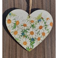 Decoupage Herz, Daisy Blumen, Handarbeit 15cm Mdf Herz Plakette von DecoArtByMy
