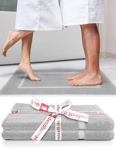 DecoHomeTextil Handtuch-Set 2 Badematten in Hellgrau aus 100% Baumwolle, hochwertig, kuschelweich und saugstark von DecoHomeTextil Heimtextilmanufaktur