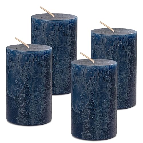 DecoLite Stumpenkerzen Rustic 4er Set 110x70 mm | Selbstverlöschend Safe Candle | Durchgefärbt RAL-zertifiziert | Brenndauer ca. 51h | Made in Germany | Rustik Deko Kerzen von DecoLite (nachtblau) von DecoLite