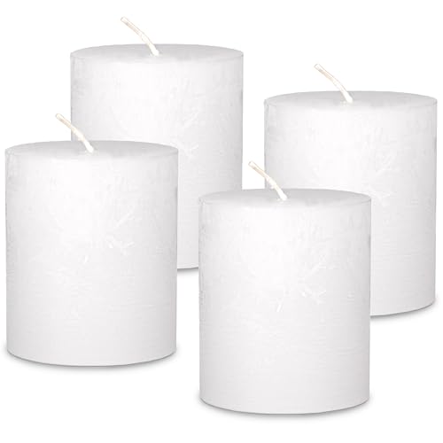 DecoLite Stumpenkerzen Rustic 4er Set 80x70 mm | Selbstverlöschend Safe Candle | Durchgefärbt RAL-zertifiziert | Brenndauer ca. 25h | Made in Germany | Rustik Deko Kerzen von DecoLite (weiss) von DecoLite