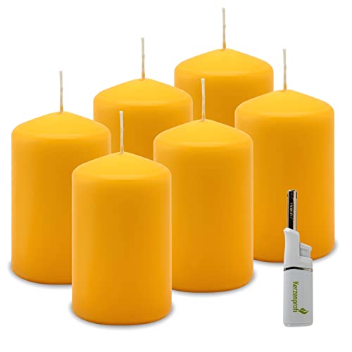 DecoLite: 6 x Stumpenkerzen 110/68 mm. Brenndauer ca. 35 Stunden Pillar Candle inkl. Kerzenprofi Stabfeuerzeug - Deutscher Markenhersteller - RAL Zertifiziert (goldgelb) von DecoLite