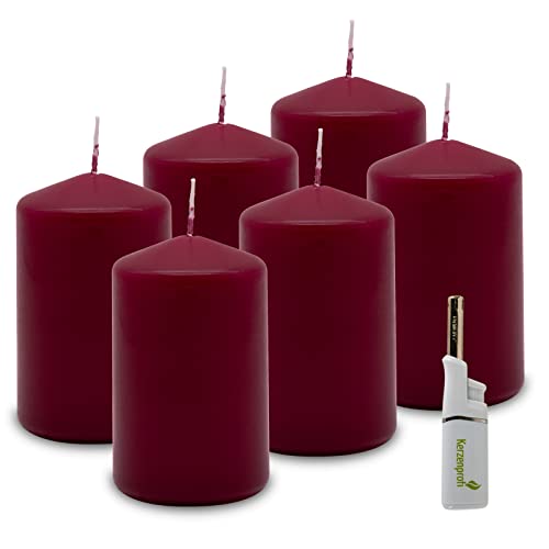 DecoLite: 6 x Stumpenkerzen 110/68 mm. Brenndauer ca. 35 Stunden Pillar Candle inkl. Kerzenprofi Stabfeuerzeug - Deutscher Markenhersteller - RAL Zertifiziert (weinrot) von DecoLite