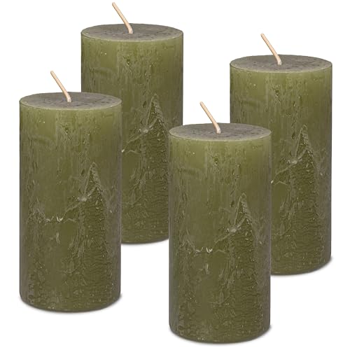 DecoLite: Stumpenkerzen Rustik 4er Set 140x70 mm | Selbstverlöschend Safe Candle | Durchgefärbt RAL-zertifiziert | Brenndauer ca. 69h | Made in Germany | Rustik Deko Kerzen (olive) von DecoLite
