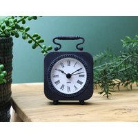 Kleine Uhr Schwarz Mit Griff Wagen Stil Mantle Nachttischuhr von DecoSachet