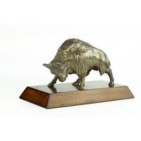 Vernickelte Bronze Skulptur Eines Bisons Auf Holzplateau Bison Statue Art Deco Tier Wildtier Jagd von DecoSpecials