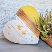 Herz Im Landhausstil, Wohnzimmerdekor Rustikalen Stil, Holzherz Mit Blumen, Holzherzdekor, Holzherz-Wanddekor, Valentinstag von DecoWoodbyManuela