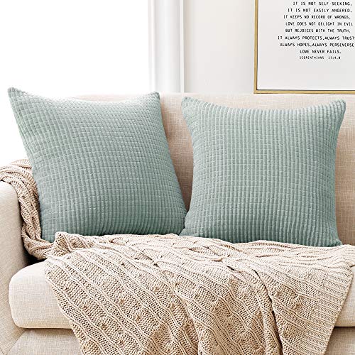 Deconovo Kissenbezüge Kordsamt Dekorative Kissenbezug 45x45 Kissenhülle Dekokissen Wohnzimmer Sofakissenbezüge Couchkissen Kord Sofakissen für Sofa Couch Büro Schlafzimmer, 45x45 cm, Hellgrün, 2er Set von Deconovo