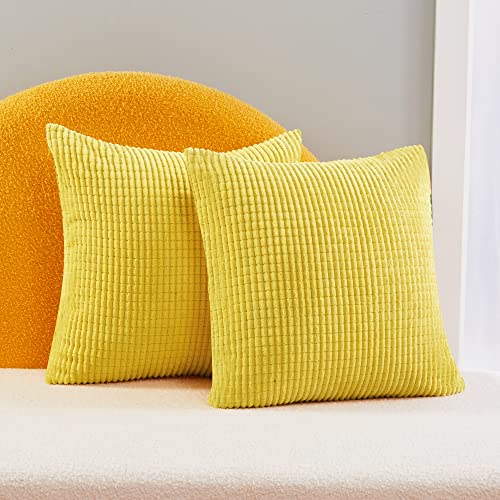 Deconovo Kissenbezug Kordsamt Dekokissen Kissenhülle mit Verstecktem Reißverschluss Super Weich für Sofa Couch Schlafzimmer, 50x50 cm, Gelb, 2er Set von Deconovo