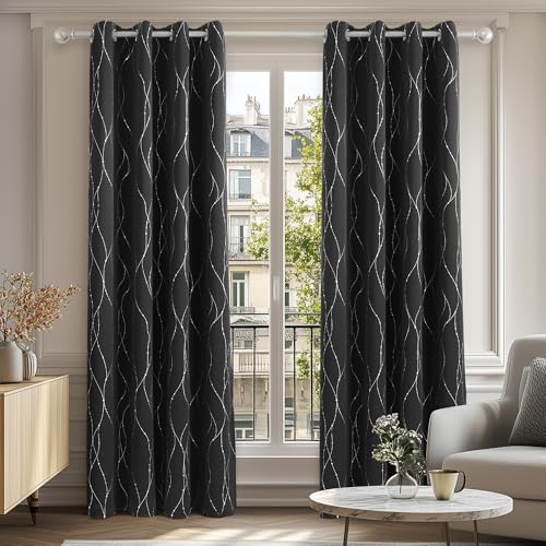 Deconovo Sichtschutz Vorhang mit Ösen Dicke Thermogardine Kälteschutz warm Hitzeschutz, Blackout Gardinen, Wohnzimmer Gardinen mit Muster, 229x140 cm(HöhexBreite), Schwarz, 2er Set von Deconovo