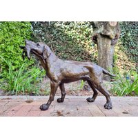 Jagdhund Mit Vogel Im Maul - Gartenskulptur Aus Bronze von Decopunch