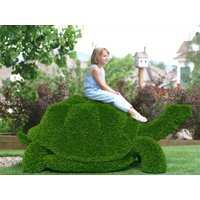 Outdoor Tier Schildkröte Topiary Grüne Figuren Mit Kunstrasen Bedeckt Ideal Für Haus, Garten Oder Geschäft von DecorFactoryStudio