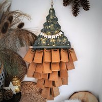 Adventskalender Mit Namen, Pappschachteln Und Lichterkette Personalisieren. Weihnachtsschmuck von DecorFormShop