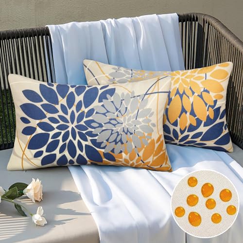 Outdoor Zierkissenbezug Wetterfest Kissenbezugen wasserdichte 2 Stück Blumen Kissenhülle Blau Gelb Sofakissen Modern Leinen Kissenbezüge für Garten Sofa Wohnzimmer Bett Deko 30x50cm von DecorMommt