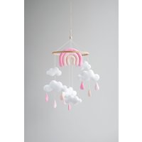 Wolken Baby Mobile, Regenbogen Mobile, Mädchen, Decken Wolke Kinderzimmer Dekor, Mädchen Mobile von DecorOfFelt