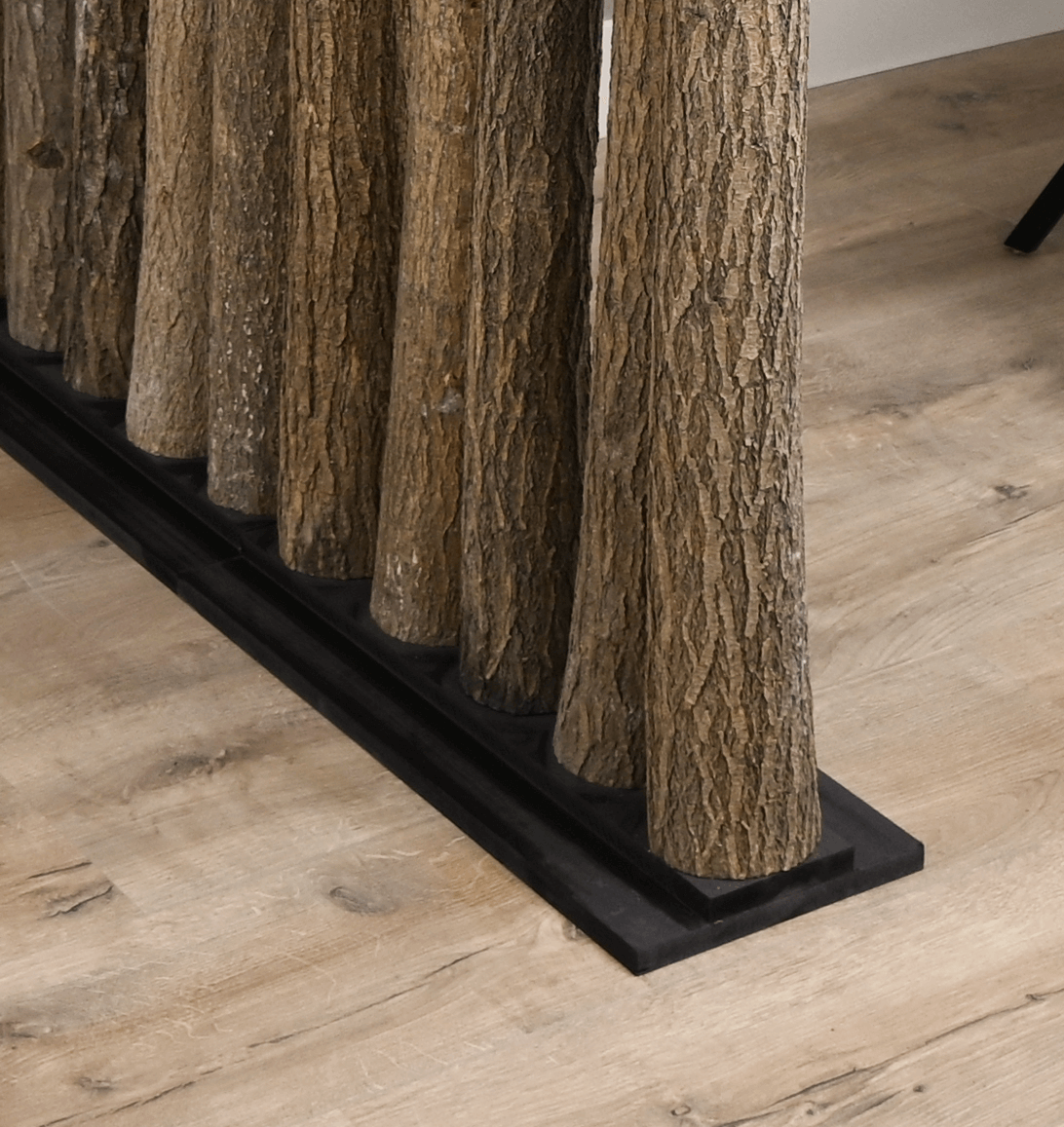 Linden-Raumteiler Vita | Mit schwarzem fuß | H165cm Linden-Raumteiler Vita | Mit schwarzem fuß | H165cm von Decoratietakken