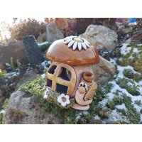 Pilzhaus Aus Keramik, Märchenhaus Keramik, Teelichthalter Keramik Pilz, Teelichthaus Keramik, Keramikhaus, Gartendeko von DecoriumDE
