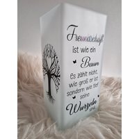 Glaslampe Freundschaft Ist Wie Ein Baum Spruch von DedesGravierstube