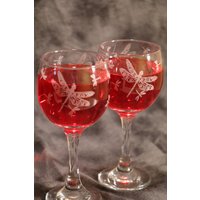 Dragonfly Geätzte Rotweingläser Set Mit 2 von DeeLuxDesigns