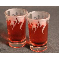 Flaming Hot Etched Oder Frosted Schnaps - Dessertgläser Set Mit 2, 4, 6, 8 von DeeLuxDesigns
