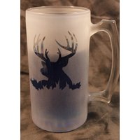Geätzt Gefrostet 12 Oder 26 Oz Becher Buck in Gras von DeeLuxDesigns