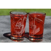 Grim Reaper Goth Schnaps - Oder Dessertgläser Im Set Mit 8, 6, 4 2 Gläsern von DeeLuxDesigns