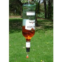 Kolibri-Feeder Aus Recycelter Bacardi-Flasche von DeeLuxDesigns