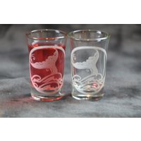 Whale Tail Schnapsgläser Sets Von 8, 6, 4 Oder 2 von DeeLuxDesigns