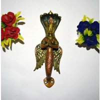 Göttin Meerjungfrau Türzieher | Messing Schlangendame Mit Flügeln Türzug von DeepEnlightenment