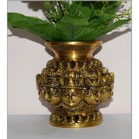 Handgearbeitete Ashtalakshmi Puja Kalash | Messing Religiöser Blumentopf Wohlstand Glücksbringer Wohnungserwärmer von DeepEnlightenment