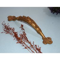 Messing Blumensockel Türgriff | Handgeschnitzter Bastar Kunst Pull Eingang Tor Baumaterial von DeepEnlightenment