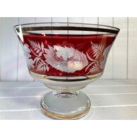 Böhmen Rubin Kristallschale, Goldbänder Blumenblatt Geätztes, Gefrostetes Design, Sockel Vintage Dish von DeesNewOldGems